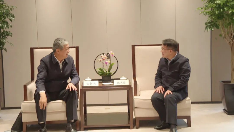 e1ff48475d2c8839cd02ca58dfc16152.jpeg z3.jpeg